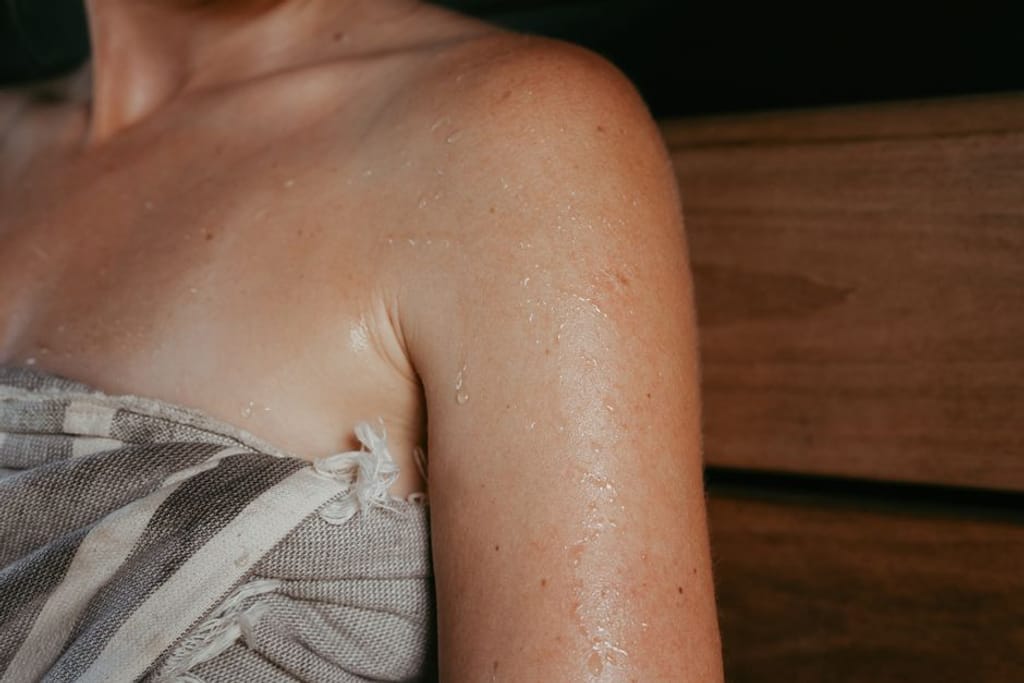 HUUM │sauna heaters באתר PEXELS הזעה בפנים: המדריך המלא להתמודדות יעילה עם הבעיה העדינה